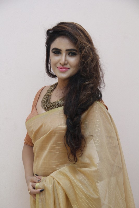 Check out the latest pictures of South Indian actress Sony Charishta. Sony Charishta,Sony Charishta new pics,Sony Charishta new images,Sony Charishta new stills,Sony Charishta new pictures,Sony Charishta new photos,Sony Charishta hot pics,Sony Charishta hot images,Sony Charishta hot stills,Sony Charishta hot pictures