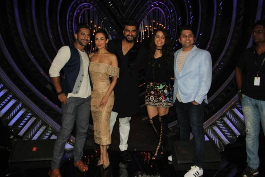 Celebs like Shraddha Kapoor, Arjun Kapoor, Malaika Arora Khan promote Half Girlfriend on the sets of Nach Baliye in Mumbai on April 24, 2017. Shraddha Kapoor,Arjun Kapoor,Malaika Arora Khan,Half Girlfriend,Half Girlfriend promotion,Half Girlfriend movie promotion,Nach Baliye,nach baliye 8,Half Girlfriend on the sets of Nach Baliye