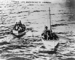 The titantic rare photos,the titantic remains,titanic details,titanic photos,Iceberg collision,Titanic Tragedy and Survival