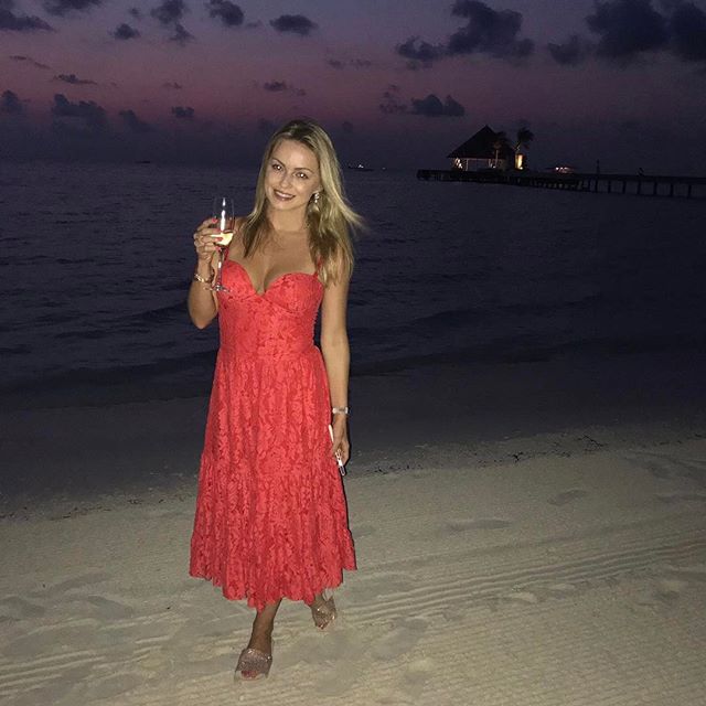 Ola Jordan shows cleavage in white bikini. Ola Jordan shows cleavage,Ola Jordan cleavage,Ola Jordan,Ola Jordan hot pics,Ola Jordan hot images,Ola Jordan hot stills,Ola Jordan hot photos,Ola Jordan hot pictures,Ola Jordan bikini,Ola Jordan bikini pics,Ola Jordan bikini images,Ola Jordan bikini stil