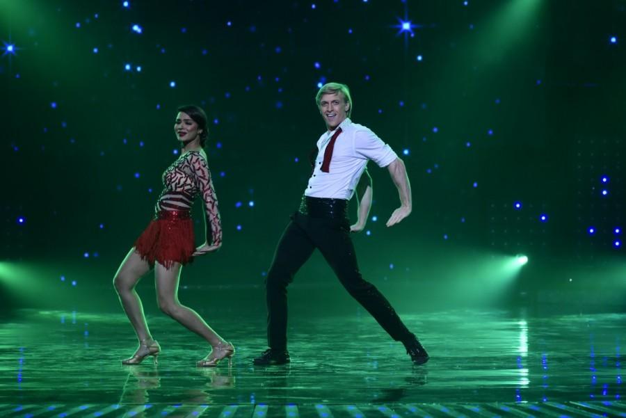 Actress Malaika Arora, who came on as a celebrity judge on Nach Baliye this week, was curious about how Brent would be matching to the steps of Indian songs. And we hear that she was in for quite a surprise. Malaika Arora Khan,actress Malaika Arora Khan,Brent Globe Shah Rukh Khan,Shah Rukh Khan,Nach Baliye
