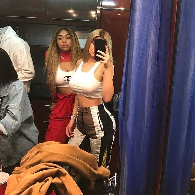 Kylie Jenner sizzles in white in the latest Instagram photos. Kylie Jenner,actress Kylie Jenner,Kylie Jenner sizzles in white,Kylie Jenner hot pics,Kylie Jenner hot images,Kylie Jenner hot stills,Kylie Jenner hot photos,Kylie Jenner hot pictures,Kylie Jenner bikini,Kylie Jenner bikini pics,Kylie Jenner bikini images
