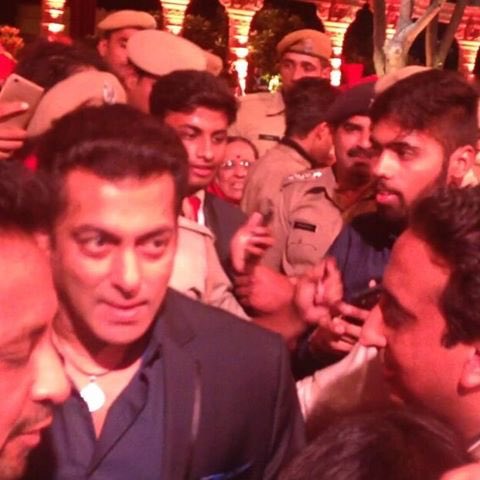 The actor was able to just meet and greet the bride and groom, who were yet to go through the whole marriage ceremony. Although Shatrughan Sinha could not be spotted amidst thousand guests, the actor turned politician was also in the guest list. The other attendees included superstar Rajnikanth's wife and film producer-playback singer Latha, former President of Bangladesh Hussain Muhammad Ershad, Filipino politician Ferdinand Marcos, President and CEO of Forbes Michael S. Perlis, Indian politicians like Kamal Nath and Digvijaya Singh. The high-profile wedding had guests ferried from ports of top hotels in boats designed like the Kashmiri shikaaras to the venue. Salman Khan,actor Salman Khan,Varun Chaudhary,Anushree Tongya,superstar Salman Khan,Sri Lankan Prime Minister Ranil Wickremesinghe,Ranil Wickremesinghe,Binod Chaudhary,Binod Chaudhary son