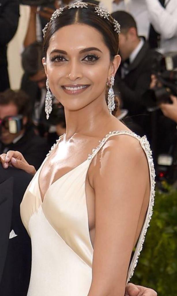 Bollywood actress Deepika Padukone looks like a princess at Met Gala 2017 red carpet. Deepika Padukone,actress Deepika Padukone,Deepika Padukone at Met Gala 2017 red carpet,Deepika Padukone at Met Gala 2017,Deepika Padukone at Met Gala,Deepika Padukone looks like a princess,Deepika Padukone hot pics,Deepika Padukone hot images,Deepika Padu