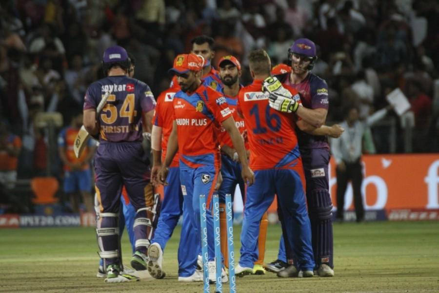 McCullum, who saw all the wickets crumbling in front of him, was the next one to go, after being caught by Rahane at extra cover off Shardul Thakur's bowling, as Gujarat lost their fifth wicket for 109 in 11.5 overs. It was a reckless shot from the New Zealander, who should not have taken the risk at that point of time. Later, Karthik and Ravindra Jadeja (19 off 12) tried their best to take Gujarat past 160. Unadkat's three-wicket haul at the death ensured that Pune kept things under control as the left-armer accounted for Jadeja, James Faulkner (6) and Pradeep Sangwan (1). Rising Pune Supergiant,Rising Pune Supergiant beats Gujarat Lions,Ben Stokes,IPL 2017,IPL