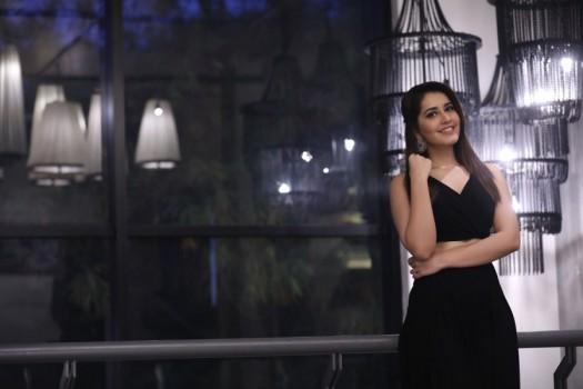 South Indian actress Rashi Khanna launches Dr Copper water bottle in Hyderabad.