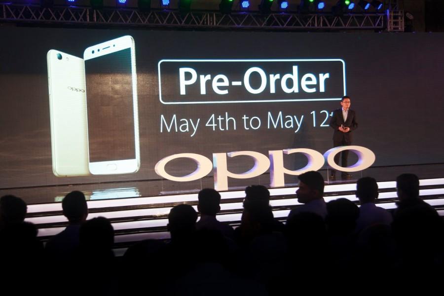 Chinese smartphone maker Oppo on Thursday launched another selfie focused smartphone in India at Rs 19,990 - a Flipkart exclusive. The first sale of F3 will begin on May 13 and the pre-order starts from Thursday till May 12. Customers can also pre-order offline through Oppo stores. Oppo,Oppo mobiles,Oppo launches F3 smartphone,F3 smartphone,F3 mobiles,F3 smartphone in India,Flipkart exclusive