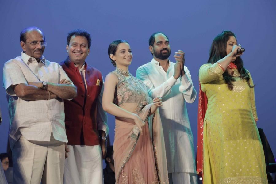 Bollywood filmmaker Kamal Jain, actor Kangana Ranaut, filmmaker Radha Krishna Jagarlamudi and singer Shankar Mahadevan during the poster launch of the film Manikarnika: The Queen of Jhansi, in Varanasi on May 4, 2017. Kangana Ranaut,actress Kangana Ranaut,Manikarnika: The Queen Of Jhansi in Varanasi,Manikarnika: The Queen Of Jhansi,Radha Krishna Jagarlamudi,Shankar Mahadevan,Kamal Jain,Manikarnika: The Queen of Jhansi poster,Manikarnika: The Queen of Jhansi first look