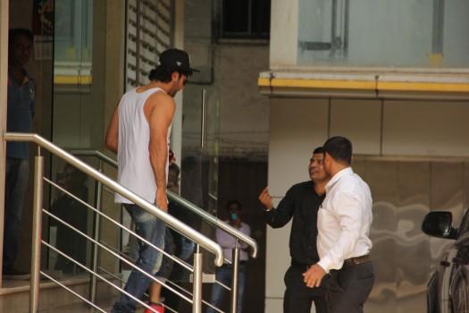 Bollywood actor Ranbir Kapoor and actress Alia Bhatt spotted post dance rehearsals for DRAGON.