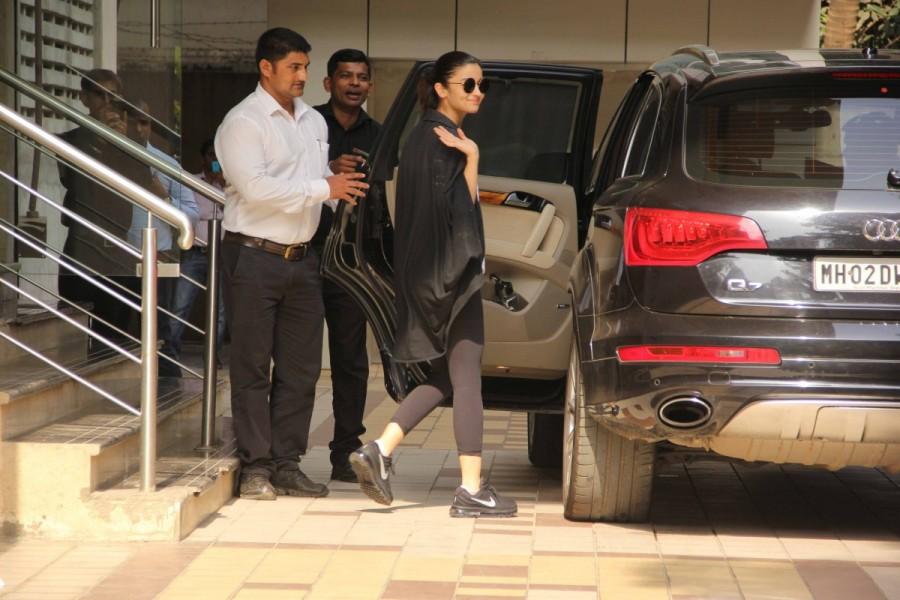 Bollywood actor Ranbir Kapoor and actress Alia Bhatt spotted post dance rehearsals for DRAGON. Ranbir kapoor,alia bhatt,ayan mukherjee,DRAGON