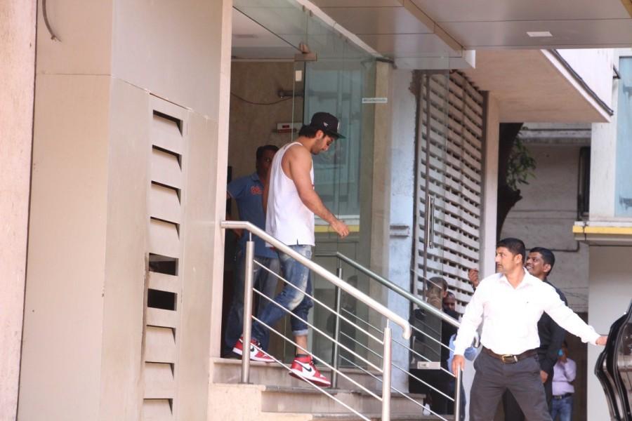 Bollywood actor Ranbir Kapoor and actress Alia Bhatt spotted post dance rehearsals for DRAGON. Ranbir kapoor,alia bhatt,ayan mukherjee,DRAGON