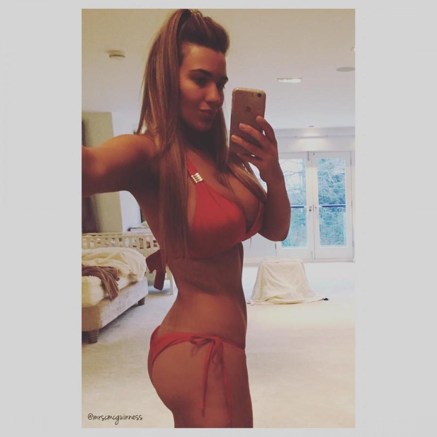 Christine McGuinness flaunts her toned abs. Christine McGuinness flaunts abs,Christine McGuinness abs,Christine McGuinness hot pics,Christine McGuinness hot images,Christine McGuinness hot stills,Christine McGuinness hot photos,Christine McGuinness hot pictures,Christine McGuinness bikini,Christine