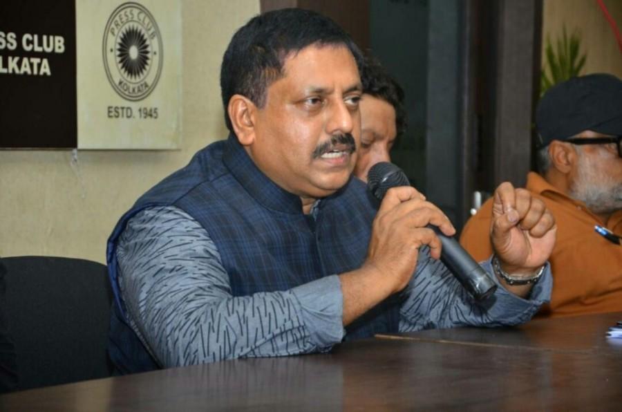 While delivering the inaugural address, Indywood Film Carnival Founder Director Shri Sohan Roy announced that 3rd edition of Indywood Film Carnival 2017, one of the largest film-based events in the country, will be held at Ramoji Film City, Hyderabad, from December 1 – 4, 2017. Indywood honors journalists in Kolkata,Indywood honors journalists,Indywood
