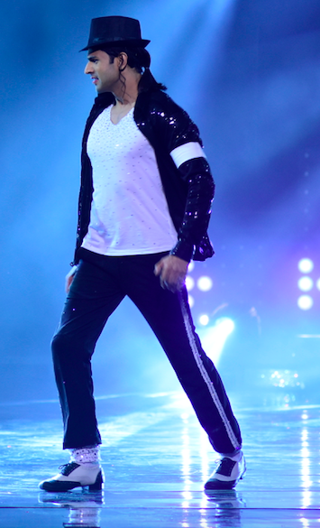 Nach Baliye 8,Nach Baliye,Aashka Goradia-Brent Goble Brent,Aashka Goradia,Brent Goble Brent,Vivek Dahiya,Michael Jackson tribute