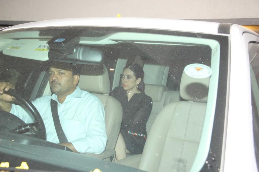 Bollywood actress Karisma Kapoor spotted with rumoured boyfriend Sandeep Toshniwal at Kareena Kapoor's house. Karisma Kapoor,Karisma kapoor boyfriend,Karisma Kapoor boyfriend Sandeep Toshniwal,Sandeep Toshniwal,Kareena Kapor,Kareena Kapor house
