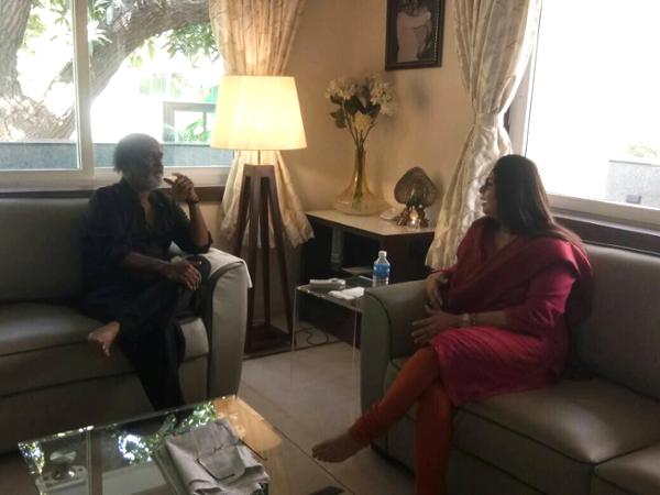 Yesteryear leading south Indian actress and All India Mahila Congress General Secretary Nagma recently met her Baasha co-star Rajinikanth at his Poes Garden residence in Chennai. Nagma meets Rajinikanth,Nagma,Rajinikanth,All India Mahila Congress General Secretary Nagma,Nagma with Rajinikanth,Superstar Rajinikanth