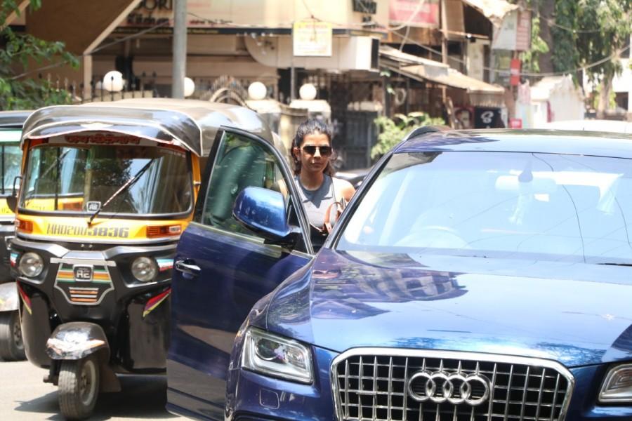 Bollywood actress Nimrat Kaur spotted at Indigo Cafe in Bandra. Nimrat Kaur,actress Nimrat Kaur,Nimrat Kaur spotted at Indigo Cafe,Nimrat Kaur at Indigo Cafe,Nimrat Kaur pics,Nimrat Kaur images,Nimrat Kaur stills,Nimrat Kaur pictures,Nimrat Kaur photos,Nimrat Kaur new pics,Nimrat Kaur new images,Nimrat Kaur new stills