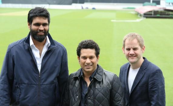 The Master Blaster, Sachin Tendulkar recently visited London where he added yet another award to his collection, as he was honoured with the prestigious Fellowship Award. For Bharat Army, a team of enthusiastic Team India fans in UK, it was a day to remember. Cricketing legend Sachin Tendulkar spent the afternoon with them, discussing his game, the experience of playing at Kia Oval and his upcoming movie, 'Sachin: A Billion Dreams’. UK based award winning film maker James Erskine who is the Director of the film was also present at the interaction along with producer Ravi Bhagchandka.