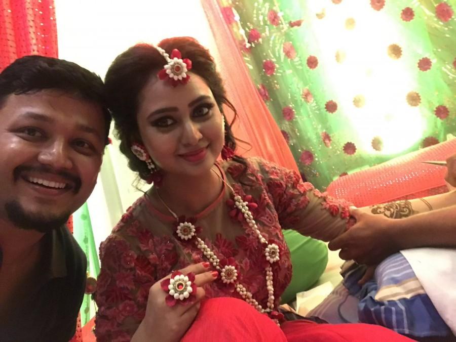 Amulya and Jagadish's sangeet and mehendi ceremonies held in Bangalore on Wednesday, May 10. Celebs like Golden Star Ganesh, Prem, Sharan, Suguna, Karunya, Sudha Rani and others graced the event. Amulya mehendi ceremony,amulya wedding,amoolya marriage,jagadish chandra,amulya jagadish wedding,kannada actress wedding,amulya,jagadish,shilpa ganesh,Ganesh,Prem,Sharan