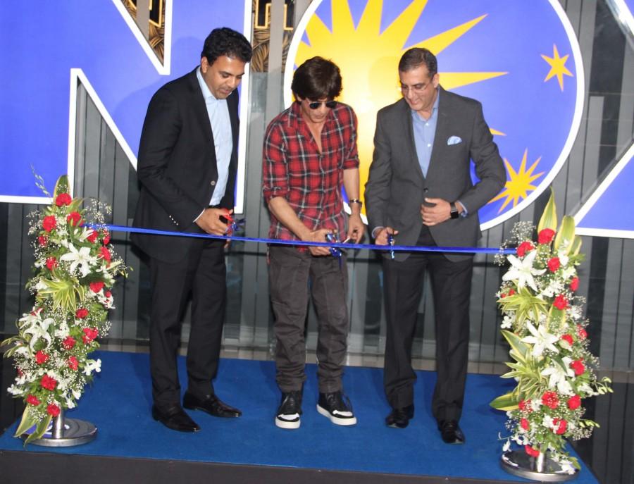 Bollywood actor Shah Rukh Khan inaugurates new INOXMovies theater. Shah Rukh Khan,actor Shah Rukh Khan,Shah Rukh Khan inaugurates new INOXMovies theater,srk inaugurates new INOXMovies theater,INOXMovies theater,INOXMovies,Shah Rukh Khan pics,Shah Rukh Khan images,Shah Rukh Khan stills,Shah Rukh Khan pictures,Shah Rukh Kh