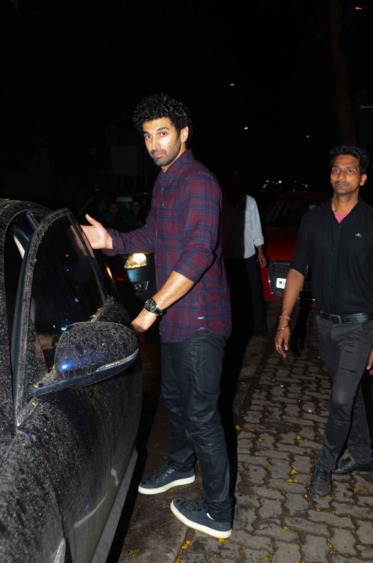 Bollywood actor Aditya Roy Kapur spotted with a mystery woman at Corner House. Aditya Roy Kapur spotted with a mystery woman,Aditya Roy Kapur with a mystery woman,Corner House,Aditya Roy Kapur,actor Aditya Roy Kapur,Aditya Roy Kapur pics,Aditya Roy Kapur images,Aditya Roy Kapur stills,Aditya Roy Kapur pictures