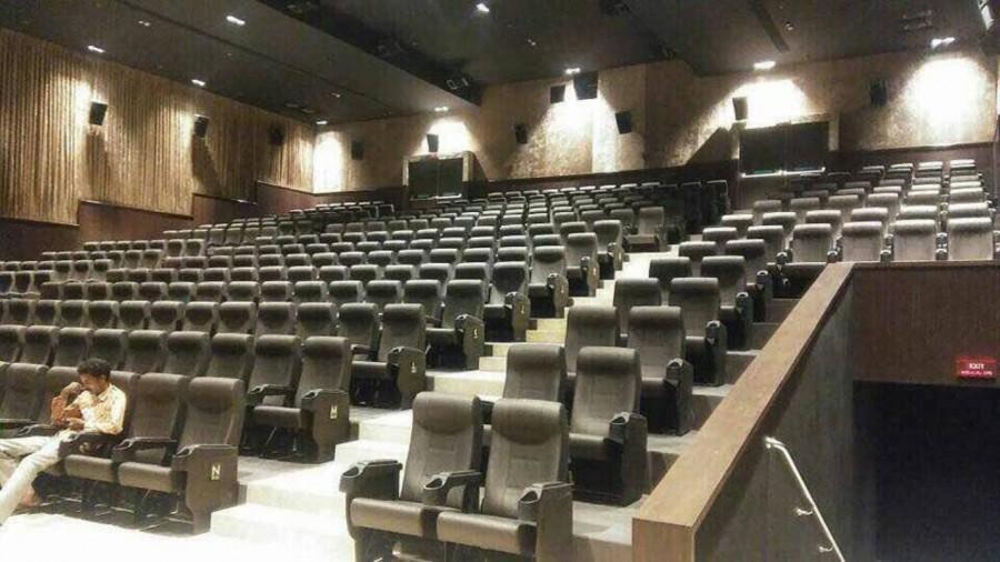 The interiors of S2 cinemas are nothing short of being a benchmark for simplicity integrated with modern design. The décor is chic with superior and comfortable seating in every screen. The concessions counter at the multiplex will serve SPI Cinemas most popular movie snack – the popcorn. Specially imported from Nebraska, the popcorn is non-GMO and can be savored with a sprinkling of 3 flavors and real butter. Apart from this, customers can gorge on nachos, donuts, gourmet sandwiches and much more. Patrons can also sip on chilled cold pressed juices as well as cold coffee to beat the summer heat! The USP of the cinema will also be the additional services like pillow and duvet, spectacle cleaning, portable chargers, Wi-Fi, Whatsapp for feedback, etc. SPI Cinemas,SPI Cinemas in Warngal,S2 Cinemas,Maddox mall,Warangal