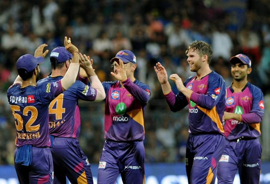 Parthiv, who was playing well, was then joined by Hardik Pandya (14) but the pair could only forge a 24-run stand for the fifth wicket as the latter hit a ball from medium pacer Lockie Ferguson straight into the hands of Daniel Christian at long-on, with Mumbai at 75/5 in 11.1 overs. With Mumbai still behind the target by 88 runs, it was a huge task for the hosts. Under the pressure of mounting required run-rate, Hardik Pandya (15) and Parthiv fell in the 15th over bowled by Thakur. With Mumbai needing 60 runs off five overs, the task proved too much for the lower-order batsmen. Rising Pune Supergiant,Mumbai Indians,Rising Pune Supergiant beat Mumbai Indians,Manoj Tiwary,Ajinkya Rahane,Washington Sundar,Dhoni,IPL 2017,IPL 2017 final,IPL Final