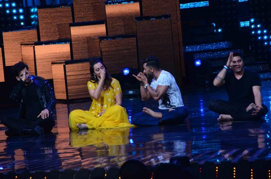 Bollywood choreographer Terence Lewis, Yoga guru Baba Ramdev, actor Sonakshi Sinha and filmmaker Mohit Suri, on the sets of Star Plus TV show Nach Baliye Season 8 in Mumbai on May 16, 2017. Choreographer Terence Lewis,Terence Lewis,Yoga guru Baba Ramdev,Baba Ramdev,Sonakshi Sinha,actress Sonakshi Sinha,filmmaker Mohit Suri,Mohit Suri,Nach Baliye Season 8,Nach Baliye 8,Star Plus TV show