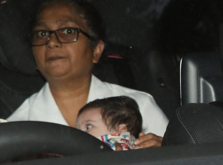 Bollywood actress Kareena Kapoor spotted at Bandra along with her baby boy Taimur Khan. Kareena Kapoor,actress Kareena Kapoor,Kareena Kapoor with Taimur Khan,Taimur Khan,Sali Ali Khan,Sali Ali Khan son,Taimur Khan pics,Taimur Khan images,Taimur Khan stills,Taimur Khan pictures,Taimur Khan photos