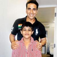 Bollywood Stars With Their Kids,Aamir khan with his son,Aishwarya with her Daughter Aaradhya,Akshay Kumar with his Son,Hrithik Roshan with his Kids,actor kids,actor childrens,famous kids