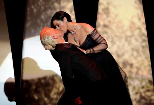 Cannes 2017: Monica Bellucci's awkward kiss with co-host Alex Lutz stuns everyone at 70th annual film festivalCannes 2017: Monica Bellucci's awkward kiss with co-host Alex Lutz stuns everyone at 70th annual film festival