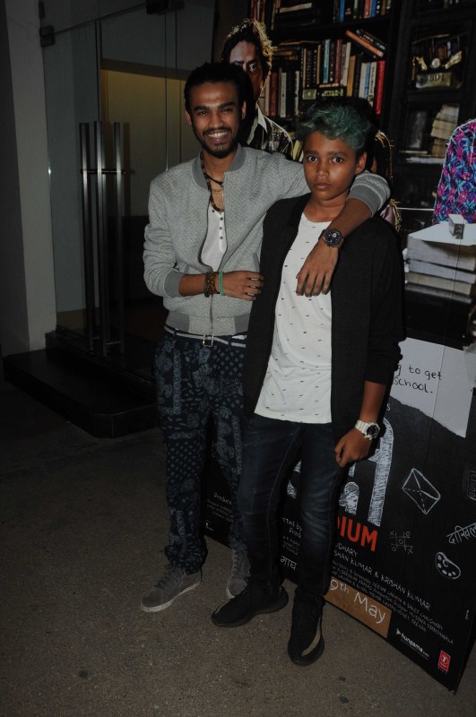 Irrfan Khan's son Ayaan Khan spotted at Hindi Medium special screening in Mumbai on May 17, 2017. Sooraj Pancholi,Irrfan Khan's son Ayaan Khan,music composer Vijay Verma,child actor Dishita Sehgal,Kirti Kulhari,Tillotama Shome,Deepak Dobriyal,Hindi Medium special screening,Hindi Medium special screening pics,Hindi Medium special screening images