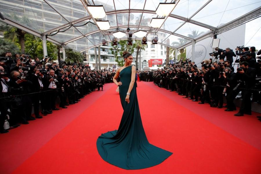 Deepika Padukone looked stunning in her second appearance on the Cannes  Film Festival red carpet - Photos,Images,Gallery - 66386