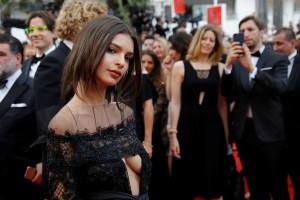 Emily Ratajkowski hot pics,Emily Ratajkowski hot images,Emily Ratajkowski hot stills,Emily Ratajkowski hot photos,Emily Ratajkowski hot pictures,Emily Ratajkowski bikini,Emily Ratajkowski bikini pics,Emily Ratajkowski bikini images,Emily Ratajkowski bikin