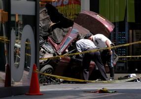 Car rams Times Square pedestrians,car crashed,New York City,Times Square