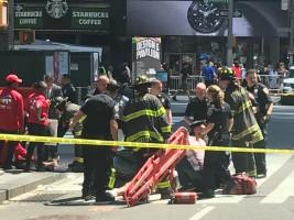 Car rams Times Square pedestrians,car crashed,New York City,Times Square