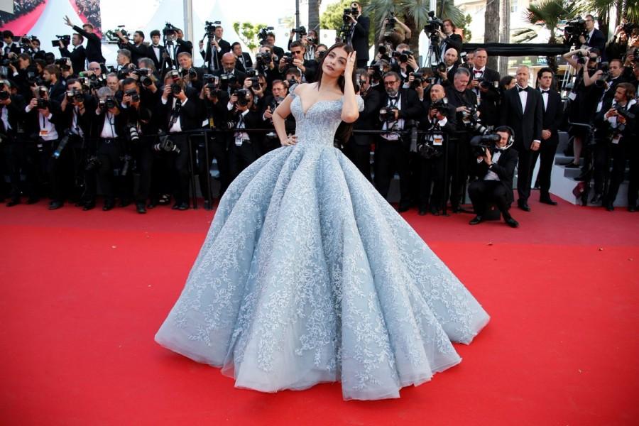 Cannes 2017: Aishwarya Rai Bachchan looks stunning as she walks the Red Carpet Aishwarya Rai Bachchan,Aishwarya Rai,Aishwarya Rai Bachchan at Cannes red carpet,Aishwarya Rai at Cannes red carpet,Aishwarya Rai Bachchan at Cannes,Aishwarya Rai at Cannes,Hot Aishwarya Rai Bachchan,Aishwarya Rai Bachchan pics,Aishwarya Rai Bachchan imag
