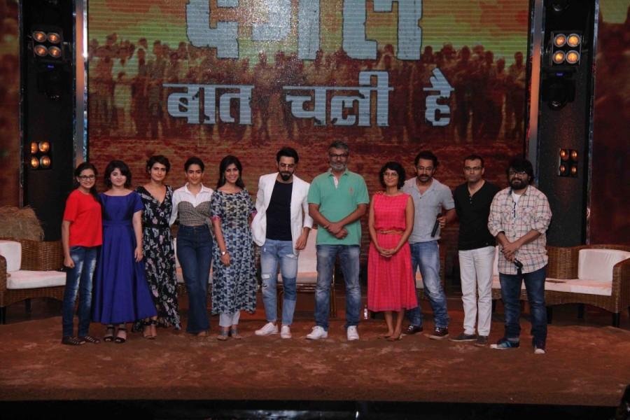 Bollywood actor Aamir Khan with his wife and filmmaker Kiran Rao with Dangal team during the visit On the set Of " Sa Re Ga Ma Pa 2017" in Mumbai on May 20, 2017. Aamir Khan,actor Aamir Khan,Dangal,Dangal team,Dangal team on Sa Re Ga Ma Pa,Sa Re Ga Ma Pa,Sa Re Ga Ma Pa on the sets,bollywood actor Aamir Khan