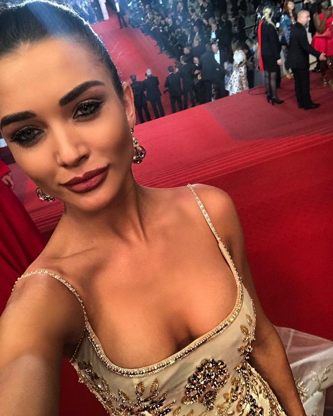 Indian actress Amy Jackson poses on the red carpet at the 70th Cannes International Film Festival in Cannes, France, on May 21, 2017. Amy Jackson,actress Amy Jackson,Amy Jackson at Cannes 2017,Amy Jackson at Cannes,Amy Jackson at Cannes Film Festival,Cannes,Amy Jackson hot pics,Amy Jackson hot images,Amy Jackson hot stills,Amy Jackson hot photos,Amy Jackson hot pictures,Amy Jackson biki