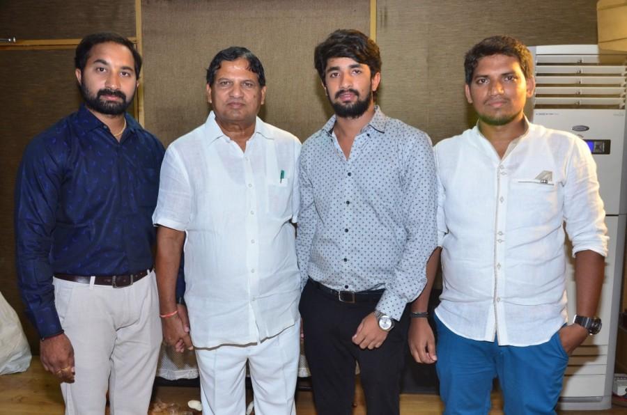 Ra Ra Venugopala movie launched event held at Hyderabad. Celebs like Vijay, Krishna, Swetha, Joshua Batla, Vasu, Pratani Ramakrishna Goud, Sai Venkat, Tummalapalli Rama Satyanarayana and others graced the event. Ra Ra Venugopala,Ra Ra Venugopala movie launch,Ra Ra Venugopala movie launch pics,Ra Ra Venugopala movie launch images,Ra Ra Venugopala movie launch stills,Ra Ra Venugopala movie launch pictures,Ra Ra Venugopala movie launch photos,Vijay,Krishna,Swetha,Jo
