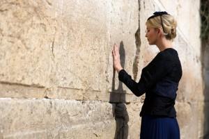 Donald Trump,Trump,Trump makes historic visit to Western Wall,Trump visits Western Wall,Western Wall,Jerusalem,Jerusalem's Western Wall,Ivanka Trump,Melania Trump