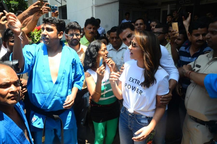 Bollywood actor Akshay Kumar and actress Parineeti Chopra spotted during the graduation day ceremony of Women self defense center, in Mumbai on May 20, 2017. Akshay Kumar and Parineeti Chopra,Akshay Kumar,Parineeti Chopra,Graduation ceremony of Women self defence,Women self defence,Akshay Kumar at Graduation ceremony of Women self defence,Parineeti Chopra at Graduation ceremony of Women self defence