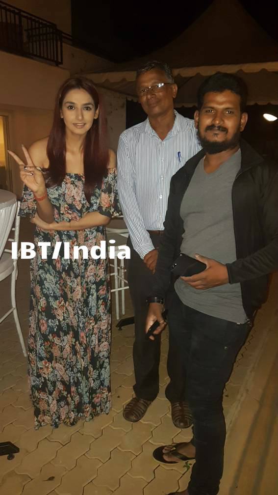 Sandalwood mass queen Ragini Dwivedi celebrated her birthday with her closest friends at her residence in Judicial layout. Ragini Dwivedi,Ragini Dwivedi birthday celebration,Ragini Dwivedi birthday celebration pics,Ragini Dwivedi birthday celebration images,Ragini Dwivedi birthday celebration stills,Ragini Dwivedi birthday celebration pictures,Ragini Dwivedi birthday celebrat
