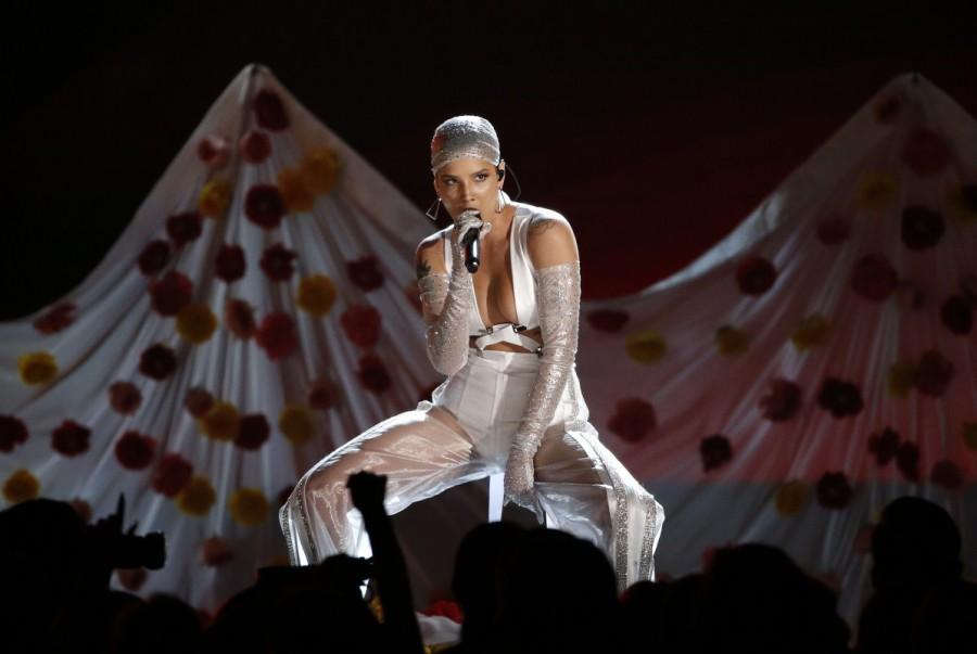 Halsey performs "Now or Never." Billboard Music Awards,Billboard Music Awards 2017,Billboard Music Awards 10 Best Moments,Billboard Music Awards Best Moments,Billboard Music Awards pics,Billboard Music Awards images,Billboard Music Awards stills,Billboard Music Awards pictures,Billboar