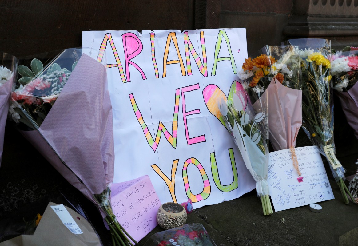 Manchester Mourns Victims Of Attack At Ariana Grande Concert - Photos ...