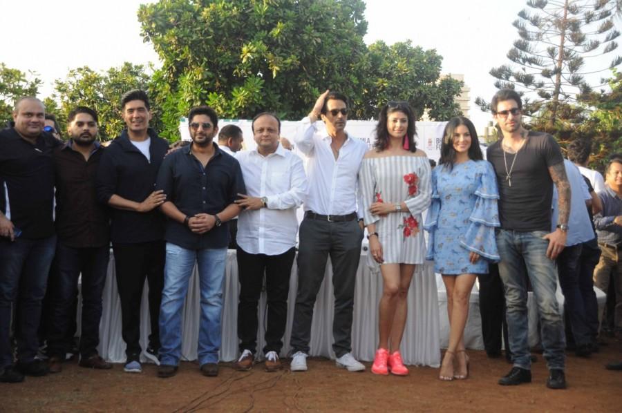 A group of Bollywood celebrities including Sunny Leone, Arjun Rampal, Pooja Batra, Arshad Warsi among others gathered on Tuesday for a tree plantation drive to protect the environment of Mumbai city. Sunny Leone,Arjun Rampal,Arshad Warsi,Tree Plantation drive,Pooja Batra,tree plantation,Sunny Leone at tree plantation