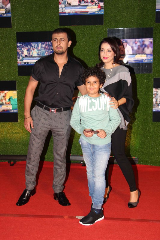 Bollywood singer Sonu Nigam, with his wife Madhurima Nigam and son Nevaan Nigam during the premiere of film Sachin: A Billion Dreams in Mumbai on May 24, 2017. AR Rahman,Sushant Singh Rajput,Kriti Sanon,Anil Kapoor,John Abraham,Sachin: A Billion Dreams premiere show,Sachin: A Billion Dreams,Sachin: A Billion Dreams premiere show pics,Sachin: A Billion Dreams premiere show images,Sachin: A Billion Dreams premiere