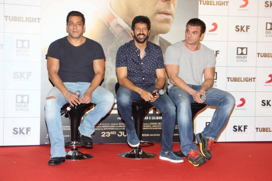 Bollywood actor Salman Khan, filmmaker Kabir Khan and actor Sohail Khan during the trailer launch of film Tubelight, in Mumbai on May 25, 20-17. Salman Khan,Tubelight trailer,Tubelight,Tubelight trailer launch,Salman Khan at Tubelight trailer launch,Tubelight trailer launch pics,Tubelight trailer launch images,Tubelight trailer launch stills,Tubelight trailer launch pictures,Tubelight trailer laun