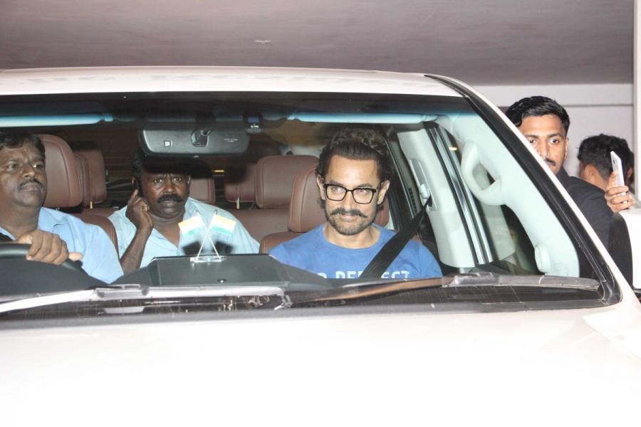 Bollywood actor Aamir Khan spotted during filmmaker Karan Johar's 45th birthday celebration party in Mumbai on May 25, 2017. Akshay Kumar,Aamir Khan,Ranbir Kapoor,Hrithik Roshan,Sanjay Dutt,Karan Johar birthday bash,Karan Johar birthday bash pics,Karan Johar birthday bash images,Karan Johar birthday bash stills,Karan Johar birthday bash pictures,Karan Johar birthday bash photos