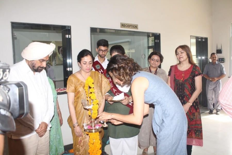 Taapsee shared her experiences and said, "It was a nostalgia beyond words. My teachers and students organised such a beautiful event to welcome me. They not only made my morning special but lived up to my expectations of starting self defence classes in school. They showed me a demo class. I was impressed by their efforts and hope our combined efforts encourage more and more kids to join the classes". Taapsee Pannu,actress Taapsee Pannu,Alma Mater,Taapsee Pannu revisits her Alma Mater